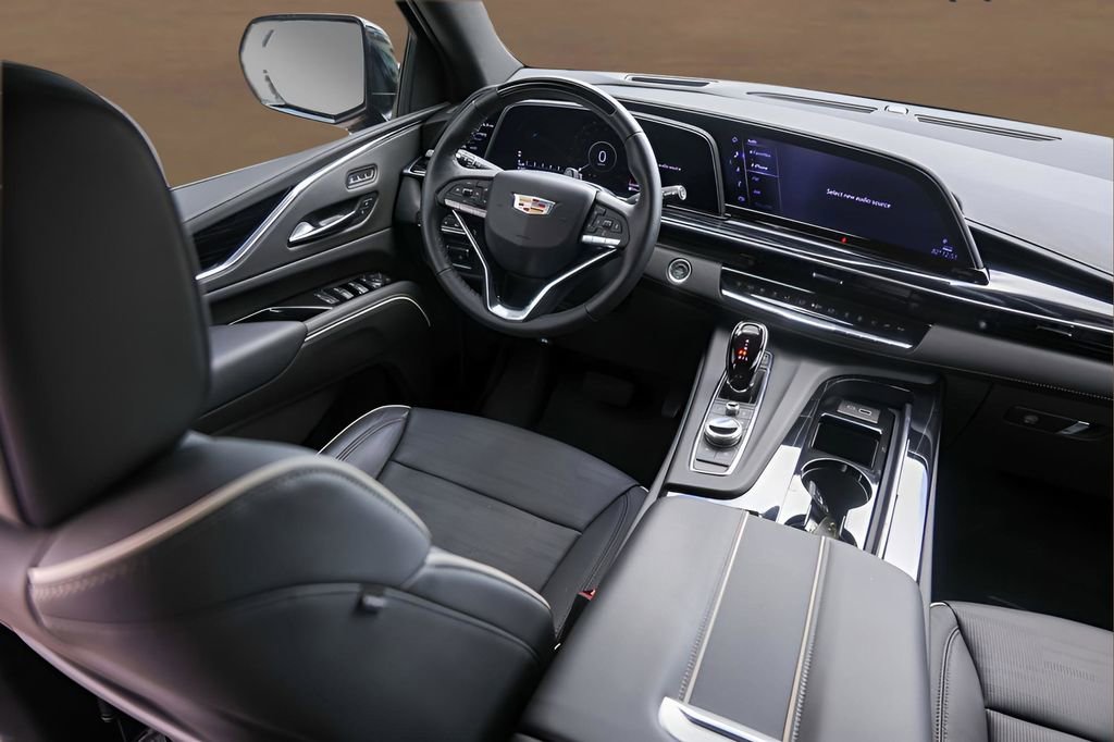 Certified 2024 Cadillac Escalade Sport w/ Touring Package image 29