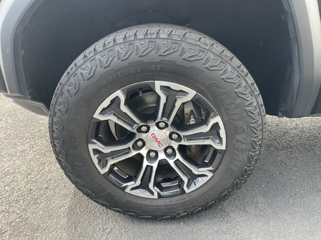 Certified 2024 GMC Canyon AT4 AWD/4WD image 33