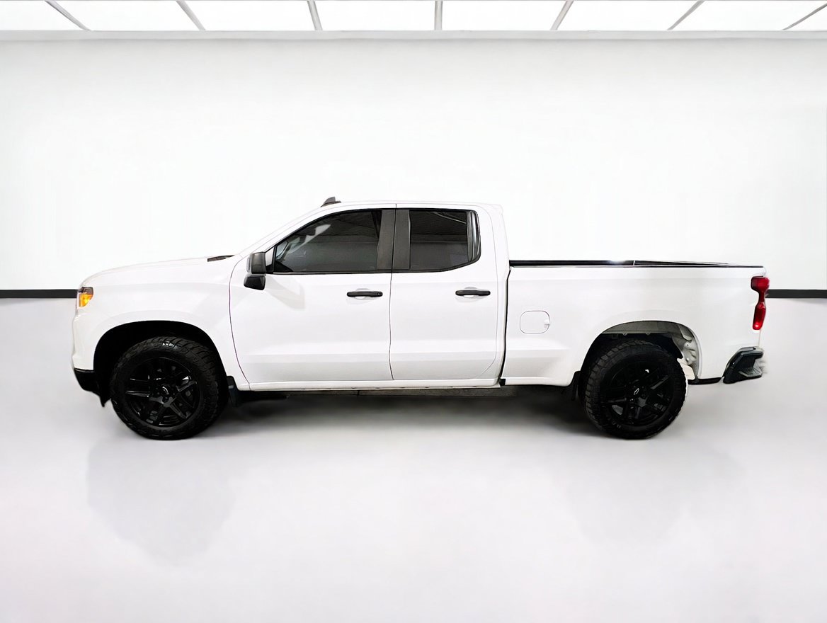 Used 2024 Chevrolet Silverado 1500 W/T w/ Trailering Package AWD/4WD image 22