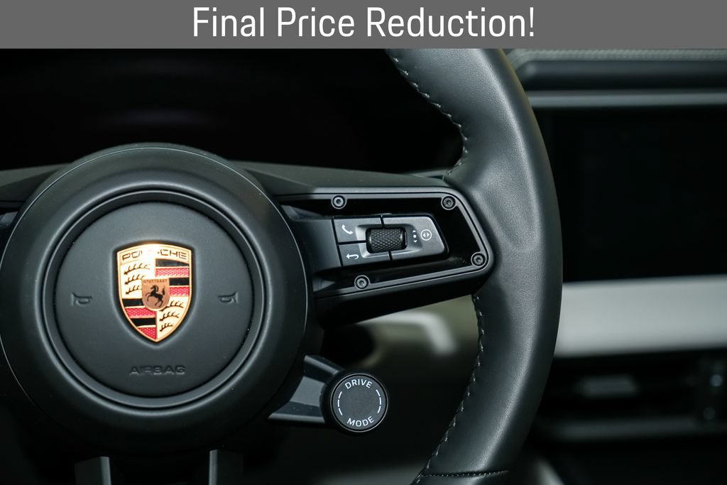 Used 2025 Porsche Macan 4S Electric AWD/4WD image 29