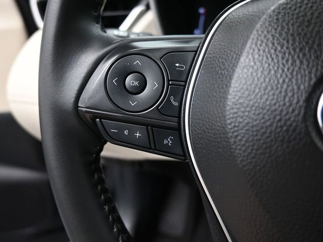 Used 2024 Toyota Corolla Cross XLE w/ Convenience Package image 3