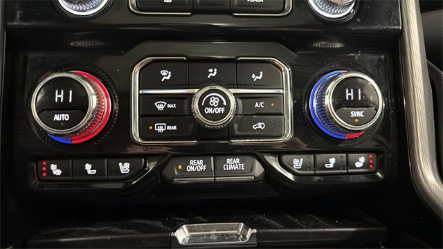 Used 2024 GMC Yukon Denali image 12