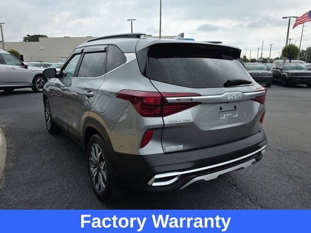 Used 2023 Kia Seltos EX AWD/4WD image 3