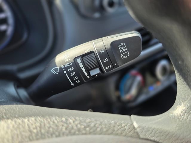 Used 2023 Hyundai Kona SE w/ Cargo Package image 31