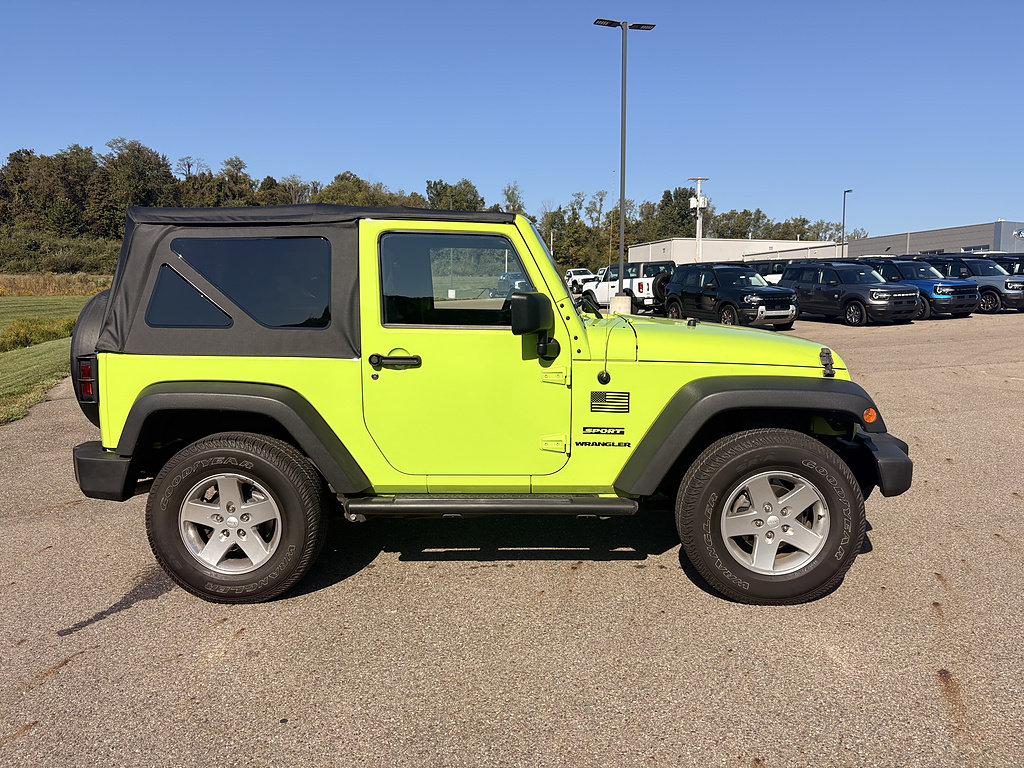 Used 2012 Jeep Wrangler Sport AWD/4WD image 6