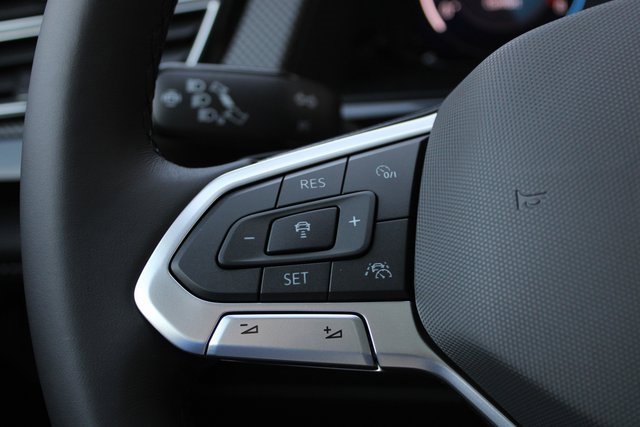 New 2025 Volkswagen Atlas Cross Sport SEL R-Line image 10