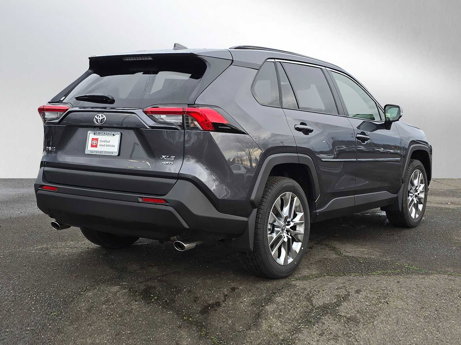 Certified 2025 Toyota RAV4 XLE Premium image 3