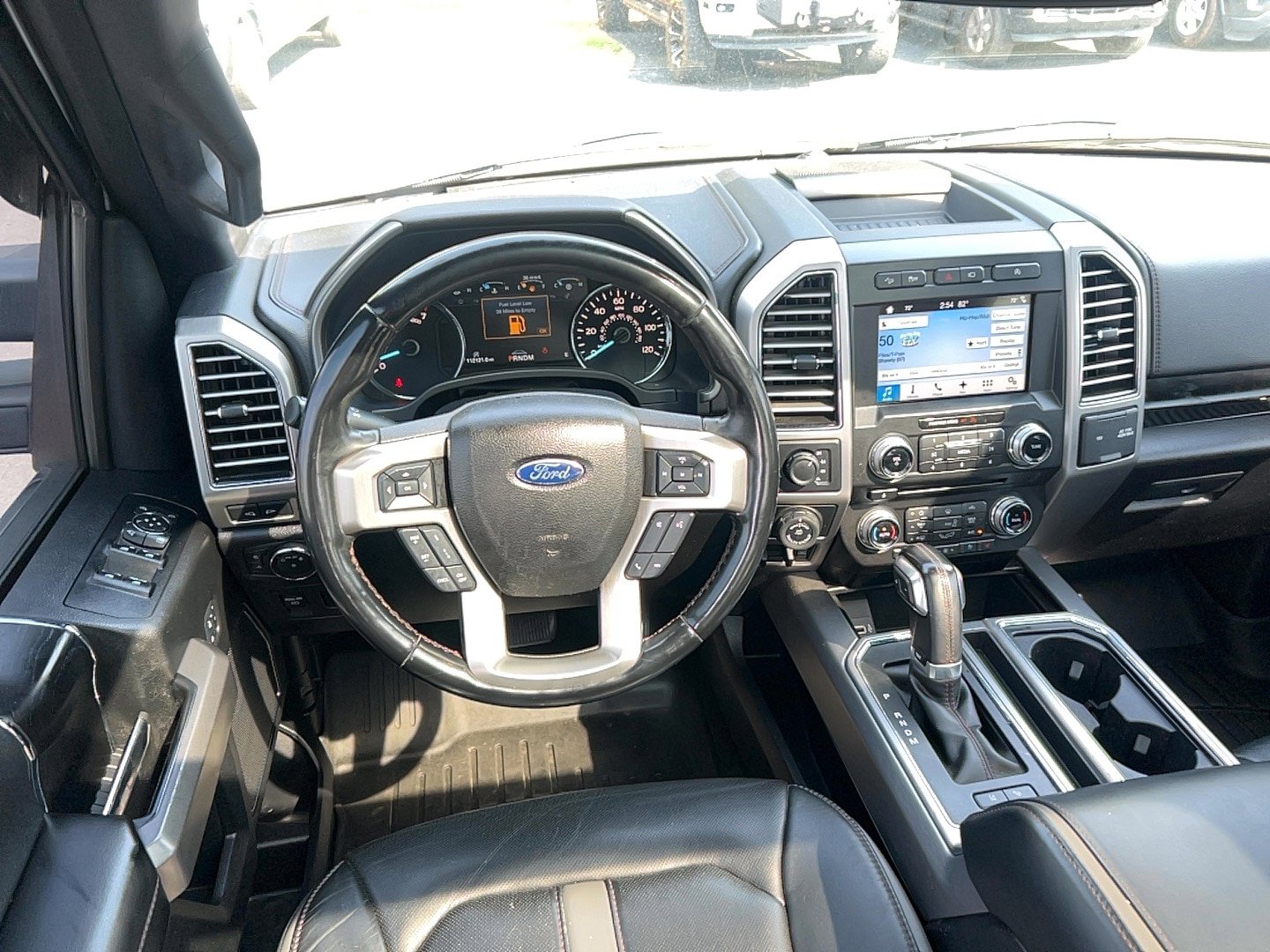Used 2018 Ford F150 Platinum w/ Equipment Group 701A Luxury AWD/4WD image 17