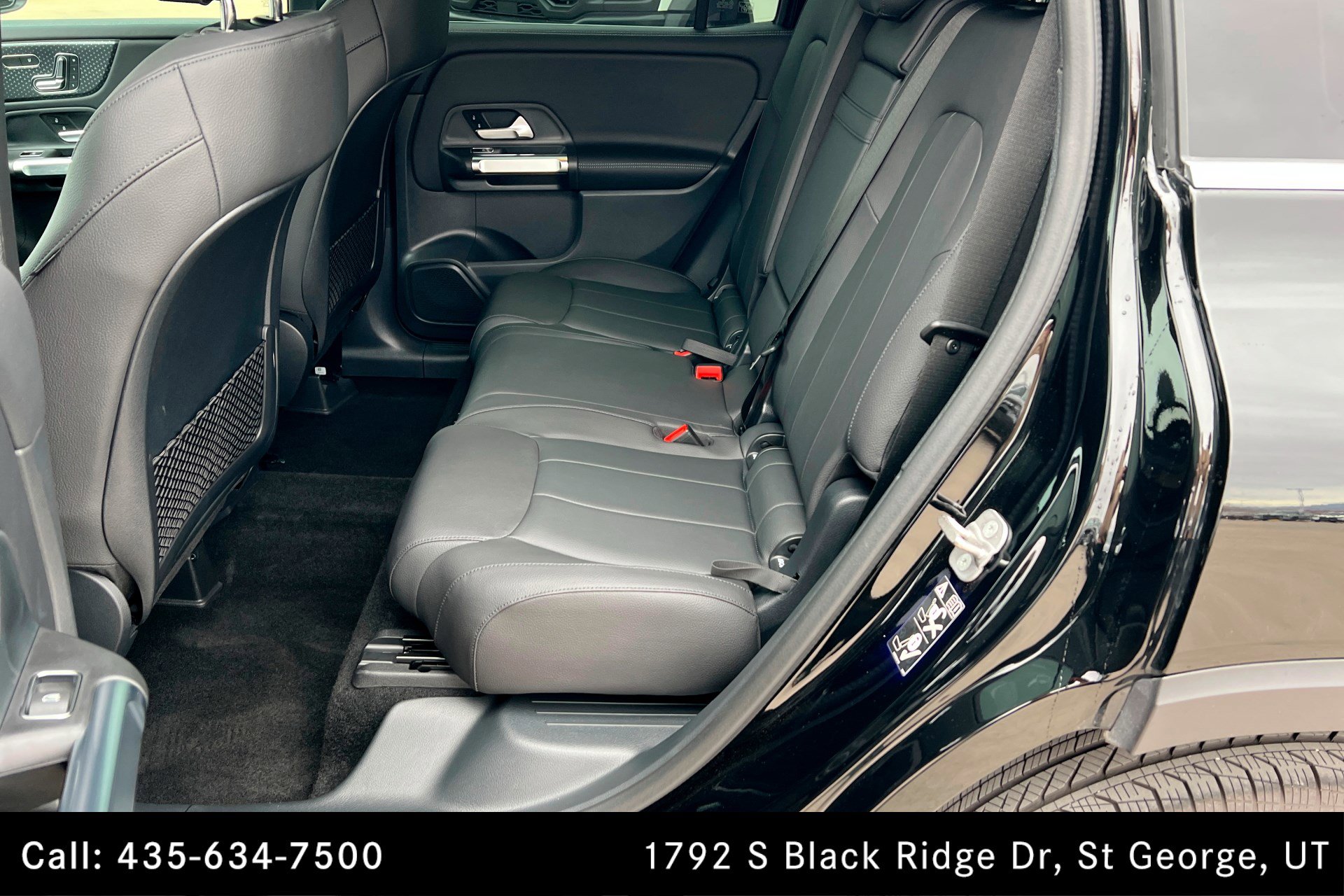 Certified 2025 Mercedes-Benz GLB 250 4MATIC image 21