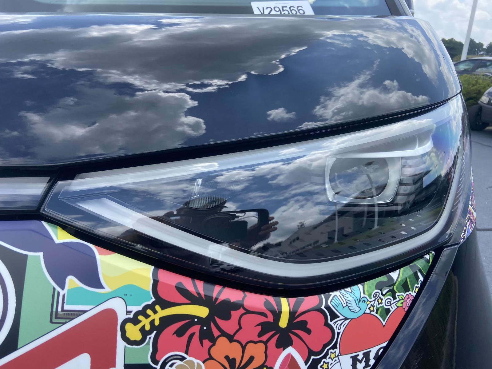 New 2025 Volkswagen ID. Buzz Pro S RWD image 5