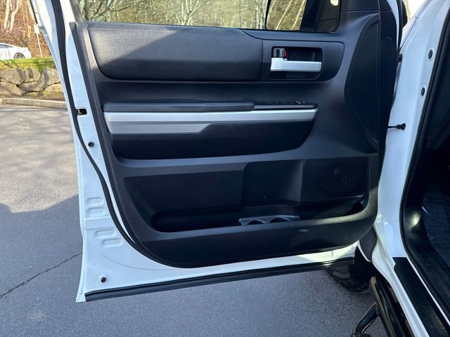 Used 2015 Toyota Tundra SR5 w/ SR5 Upgrade Package image 15