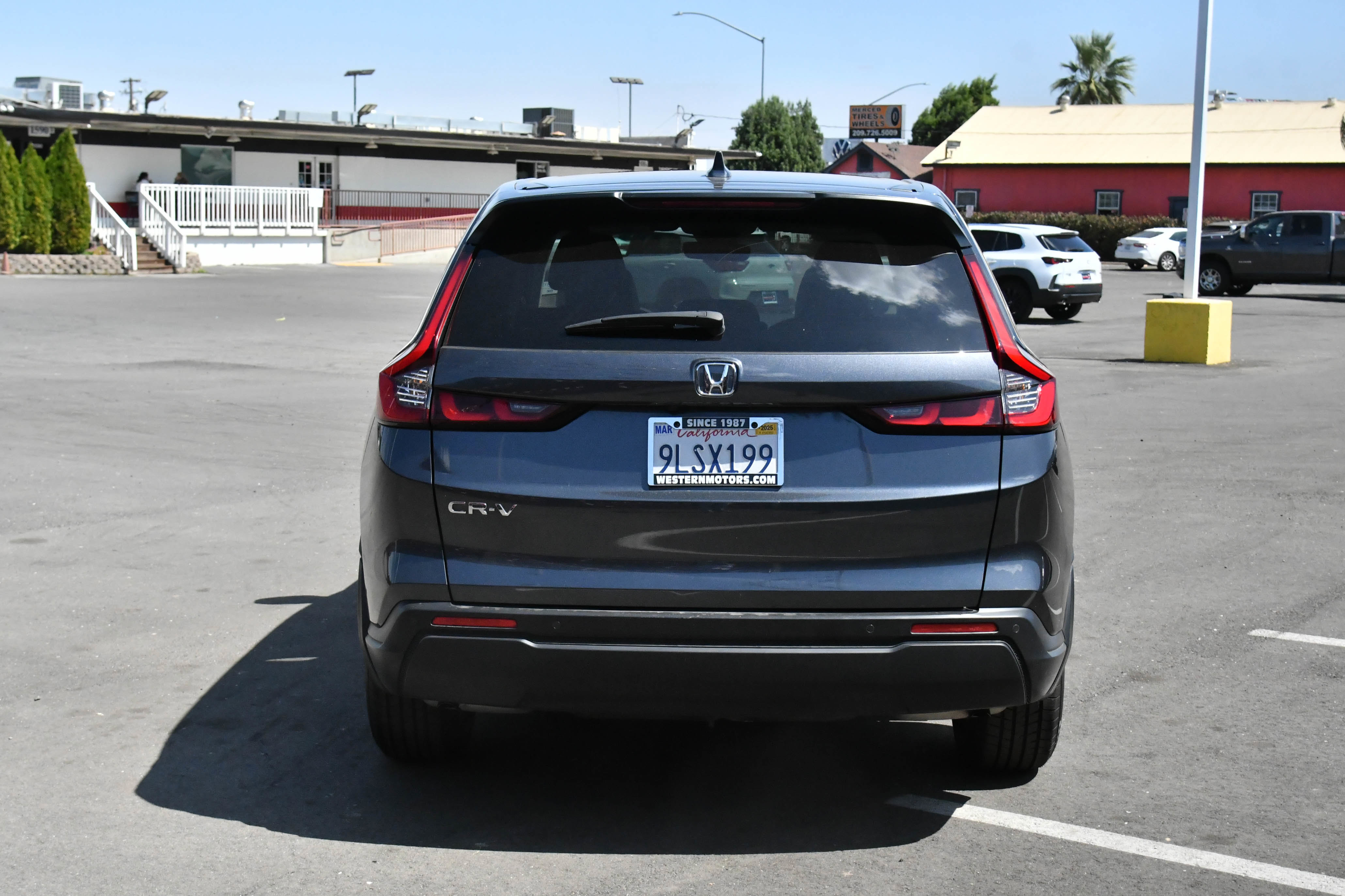 Used 2024 Honda CR-V EX-L image 7
