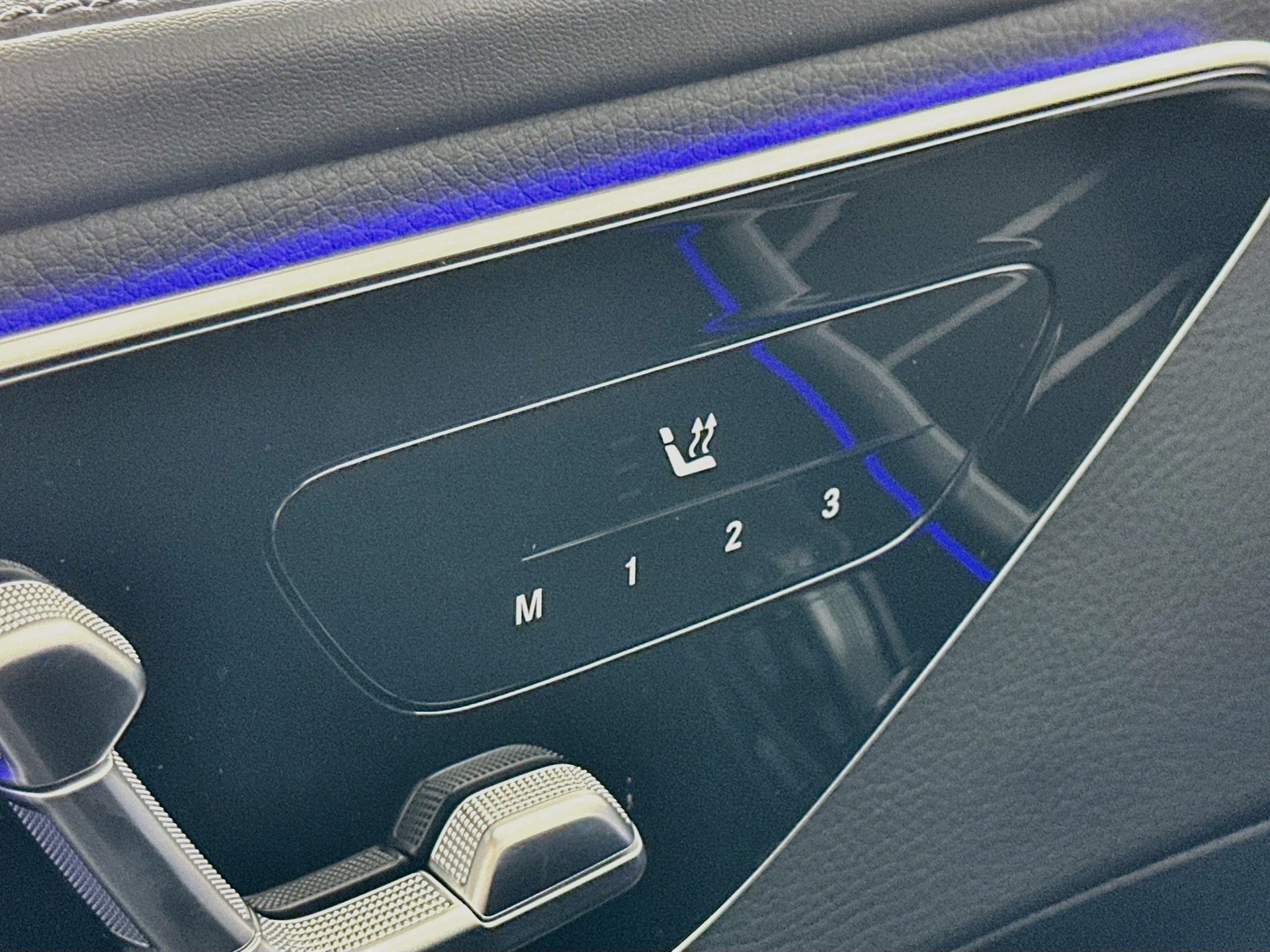 New 2026 Mercedes-Benz C 300 4MATIC Sedan image 22