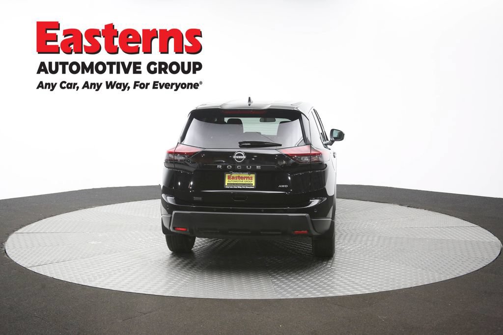 Used 2024 Nissan Rogue S AWD/4WD image 37