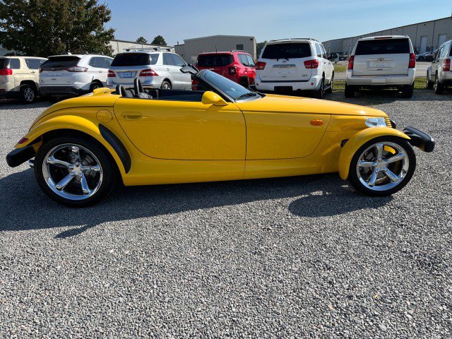 Used 2002 Chrysler Prowler image 6
