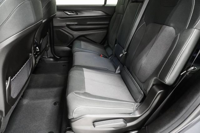 Used 2025 Jeep Grand Cherokee L Laredo AWD/4WD image 29