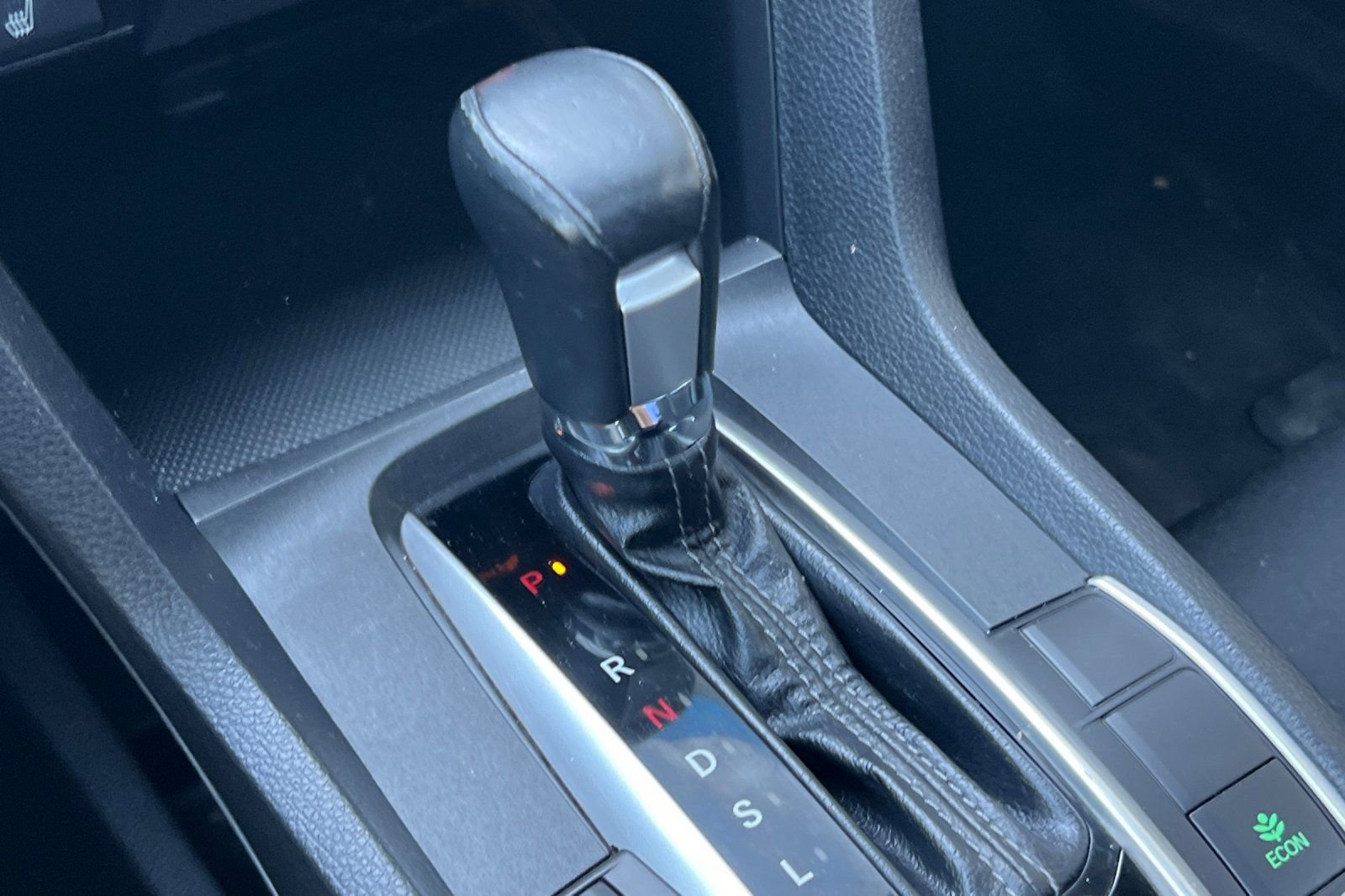 Used 2018 Honda Civic EX-T image 31