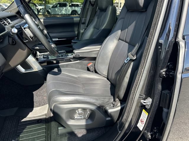 Used 2017 Land Rover Range Rover Supercharged AWD/4WD image 32