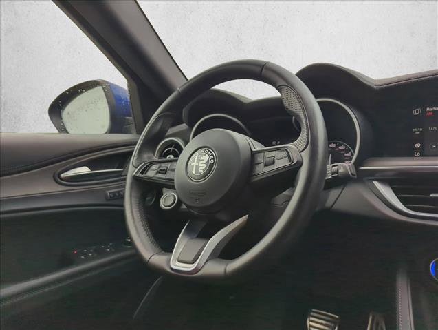Used 2022 Alfa Romeo Stelvio Ti image 29