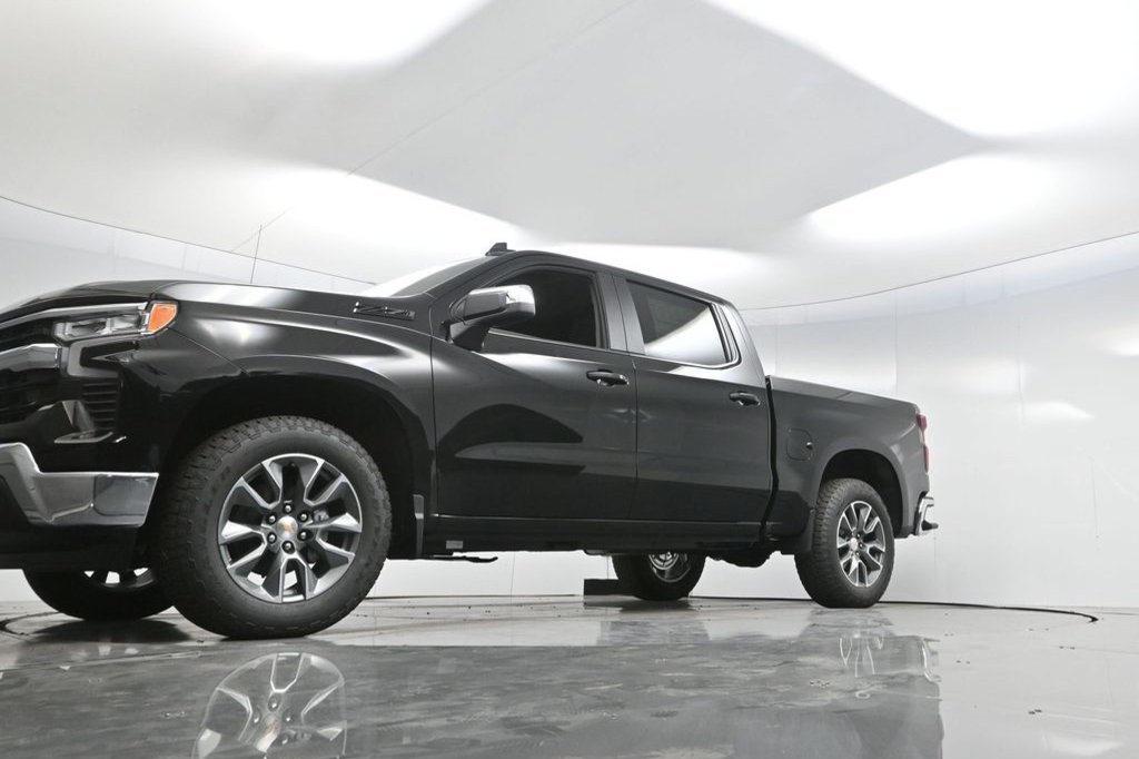 New 2026 Chevrolet Silverado 1500 LT w/ All Star Edition Plus AWD/4WD image 18