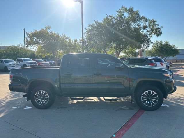 Used 2022 Toyota Tacoma TRD Sport RWD image 4