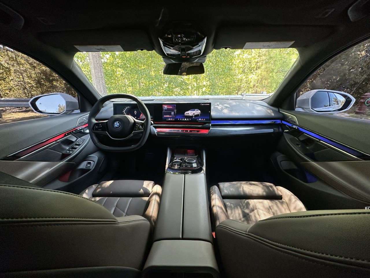 Used 2024 BMW i5 eDrive40i w/ M Sport Package RWD image 10