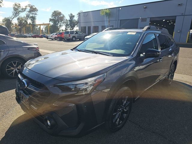 Used 2025 Subaru Outback Onyx Edition AWD/4WD image 2