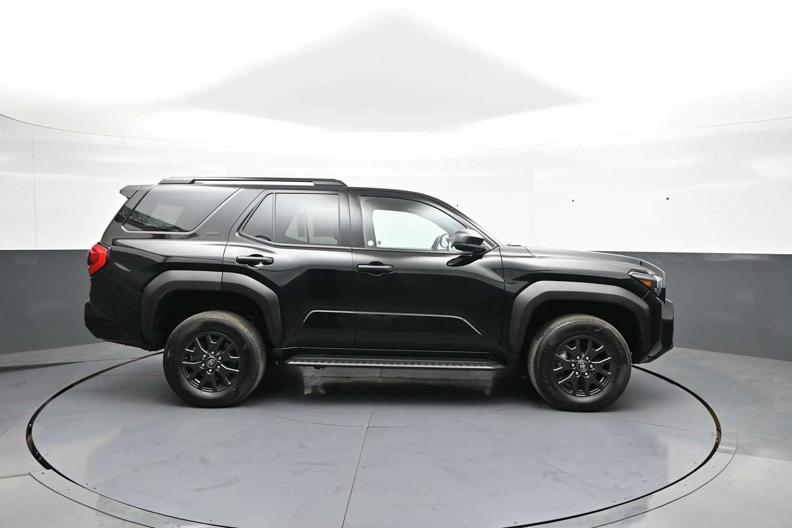 Certified 2025 Toyota 4Runner SR5 AWD/4WD image 5