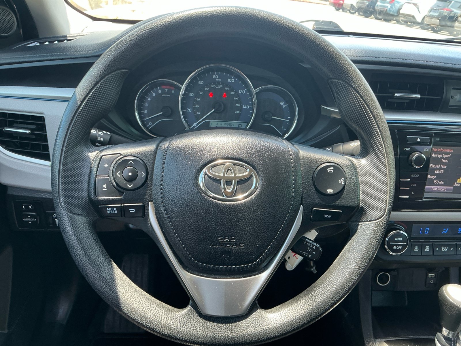 Used 2014 Toyota Corolla LE FWD image 9