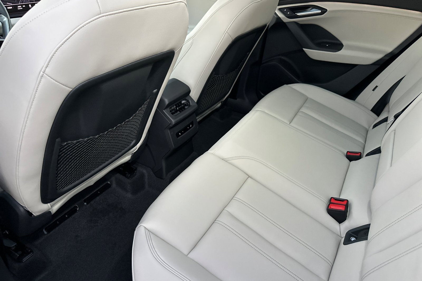 New 2025 Audi Q6 e-tron Premium AWD/4WD image 11