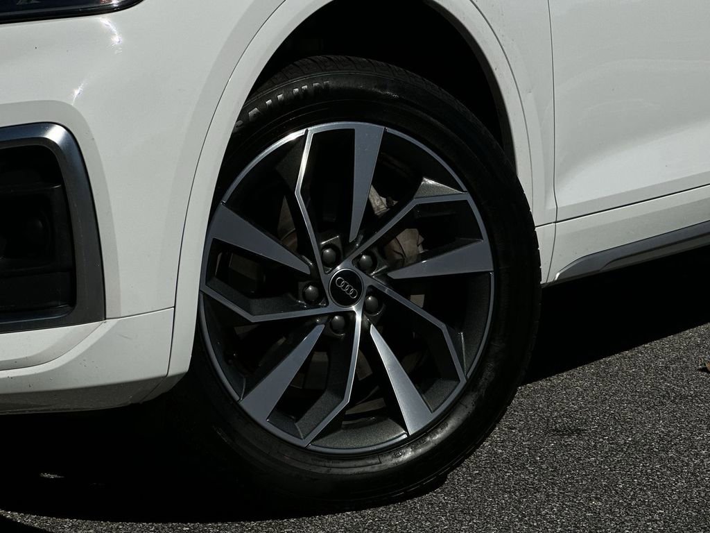 Used 2024 Audi Q5 2.0T Premium Plus image 14