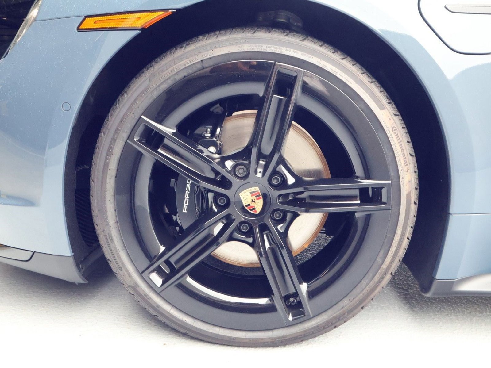 New 2026 Porsche Taycan image 27