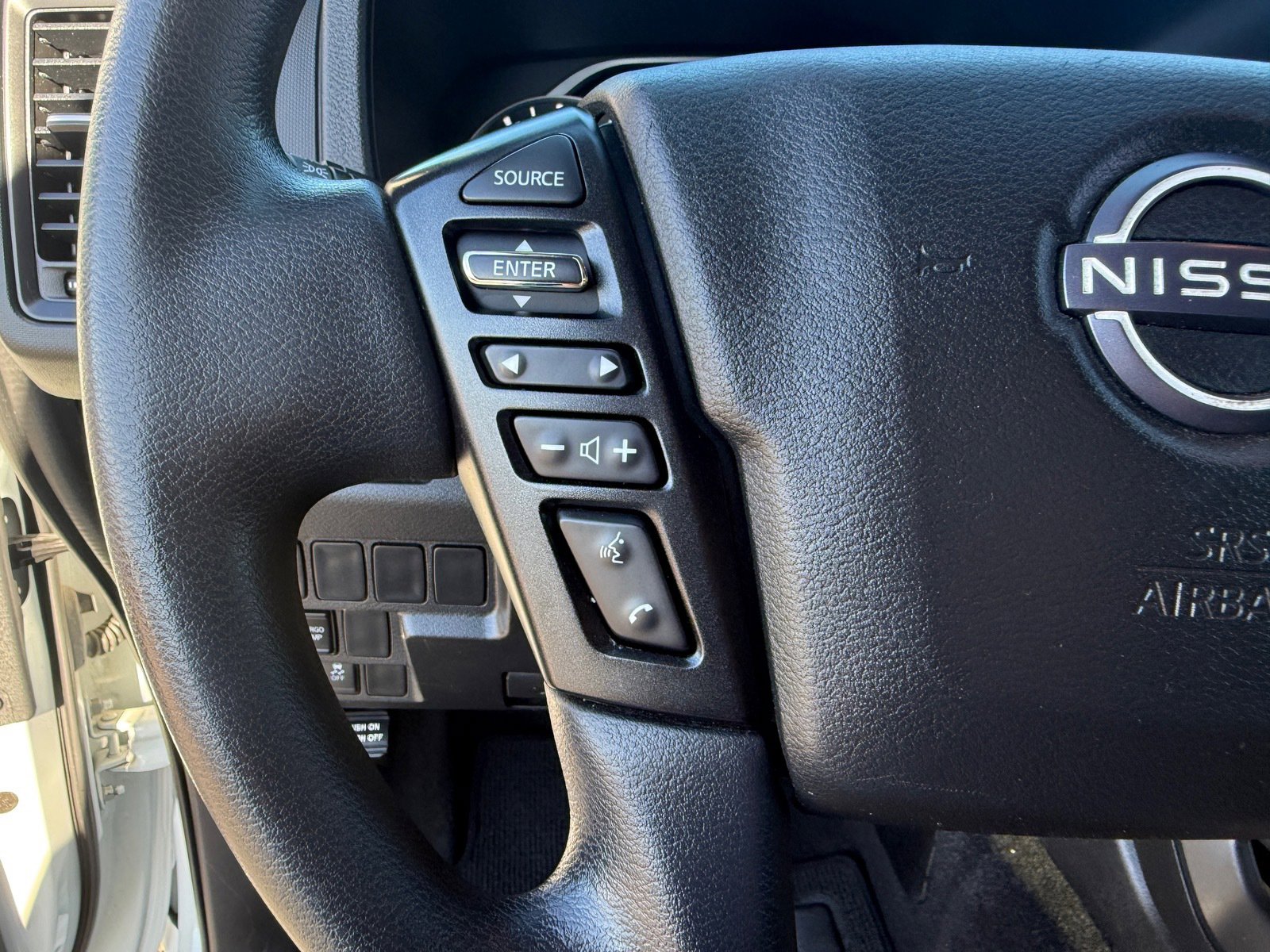 Used 2022 Nissan Frontier S image 14