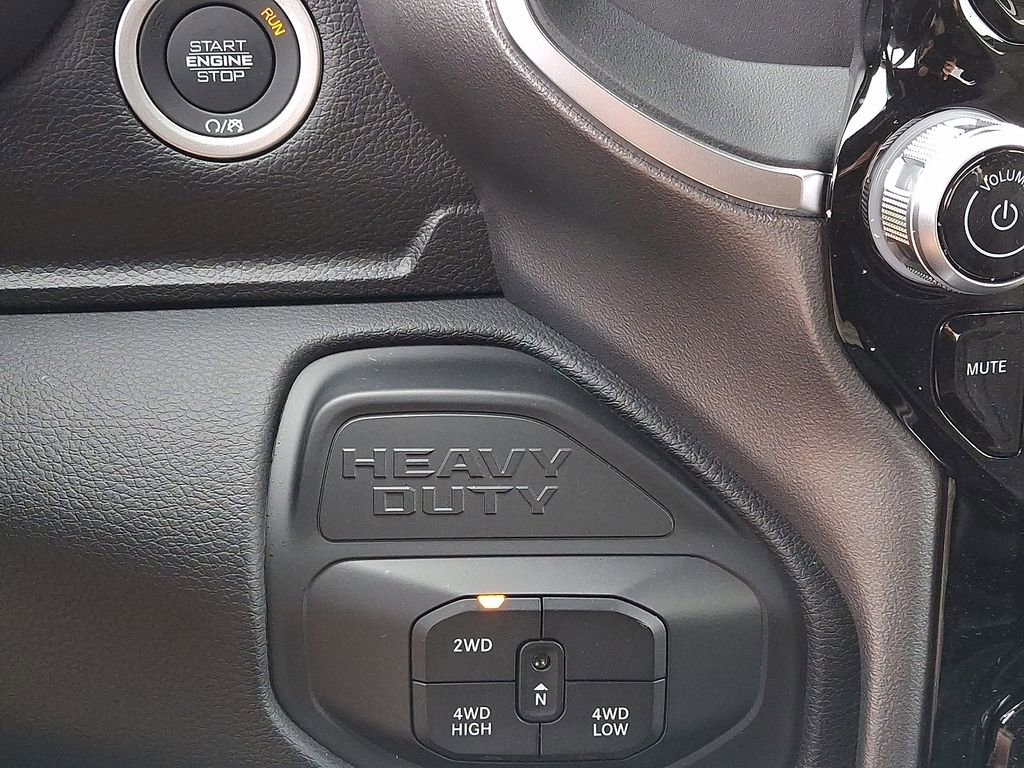New 2025 RAM 2500 Big Horn AWD/4WD image 11