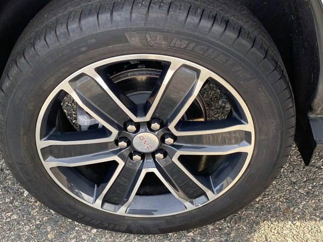 Used 2023 GMC Acadia SLT w/ Technology Package image 31