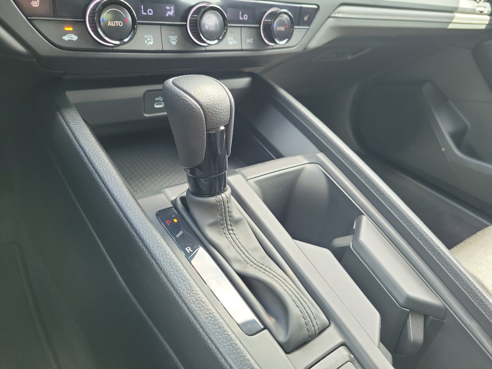 Used 2025 Honda Accord SE image 26