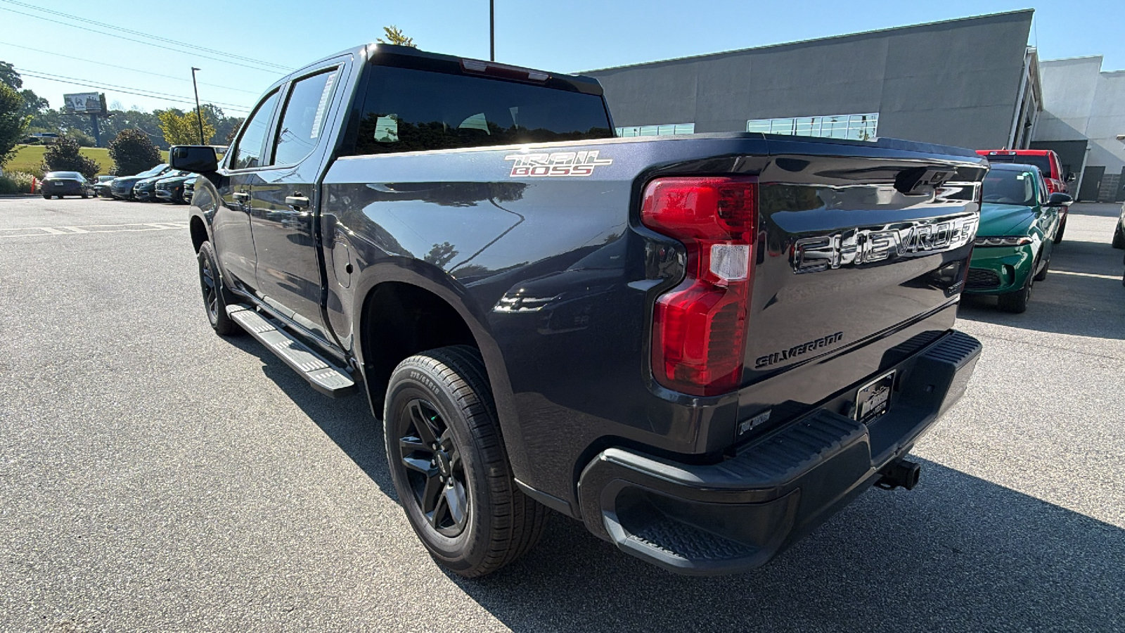 Used 2024 Chevrolet Silverado 1500 Custom Trail Boss w/ LPO, Dark Essentials Package AWD/4WD image 10