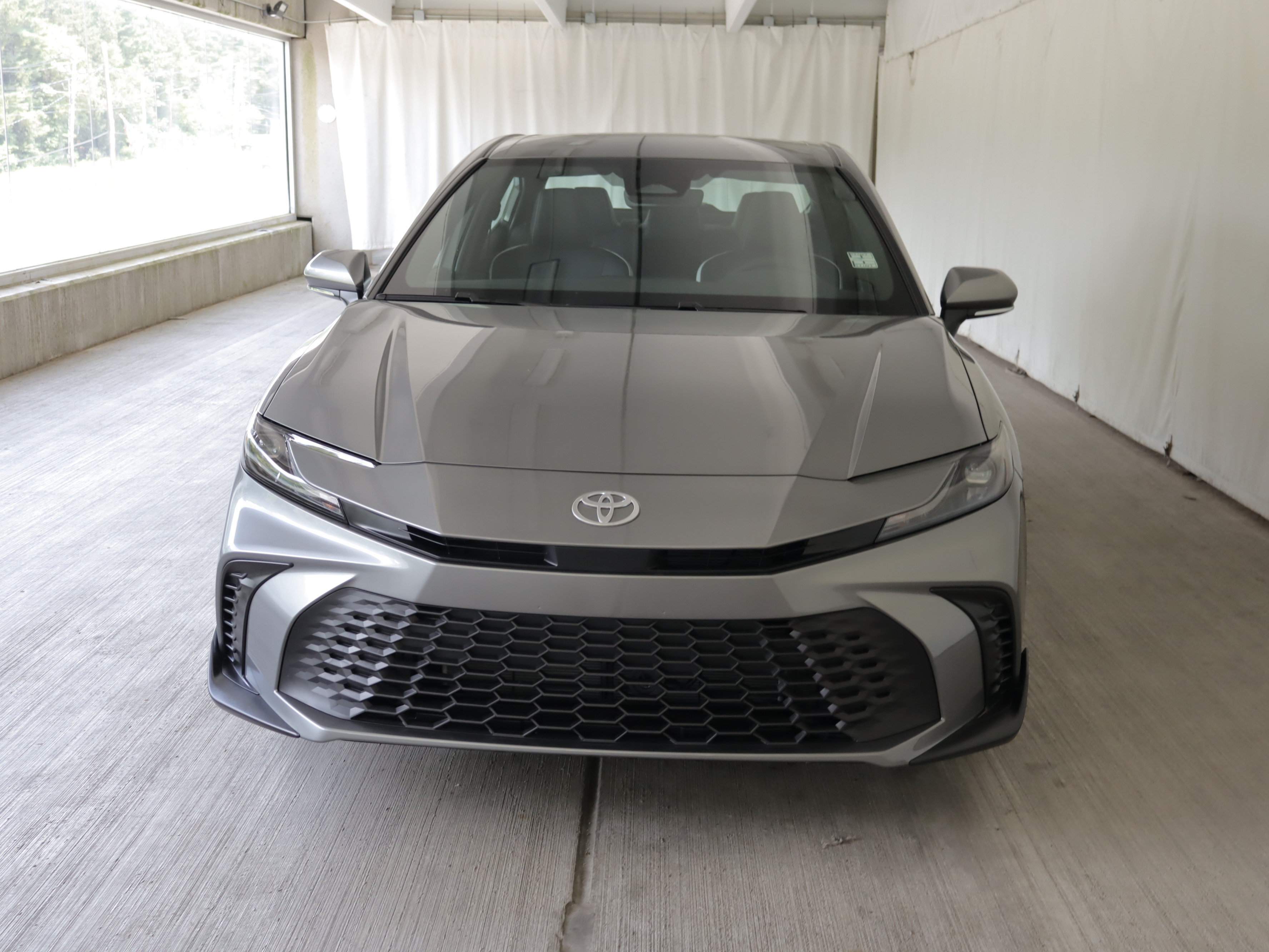 New 2026 Toyota Camry SE FWD image 3