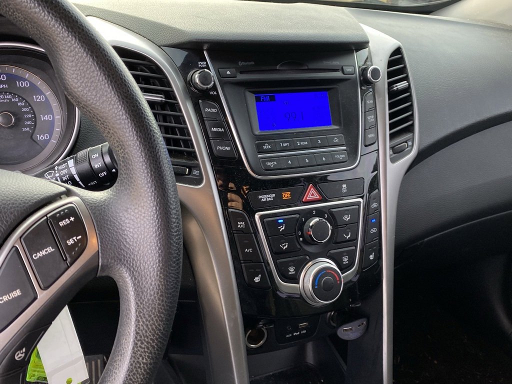 Used 2016 Hyundai Elantra GT image 8