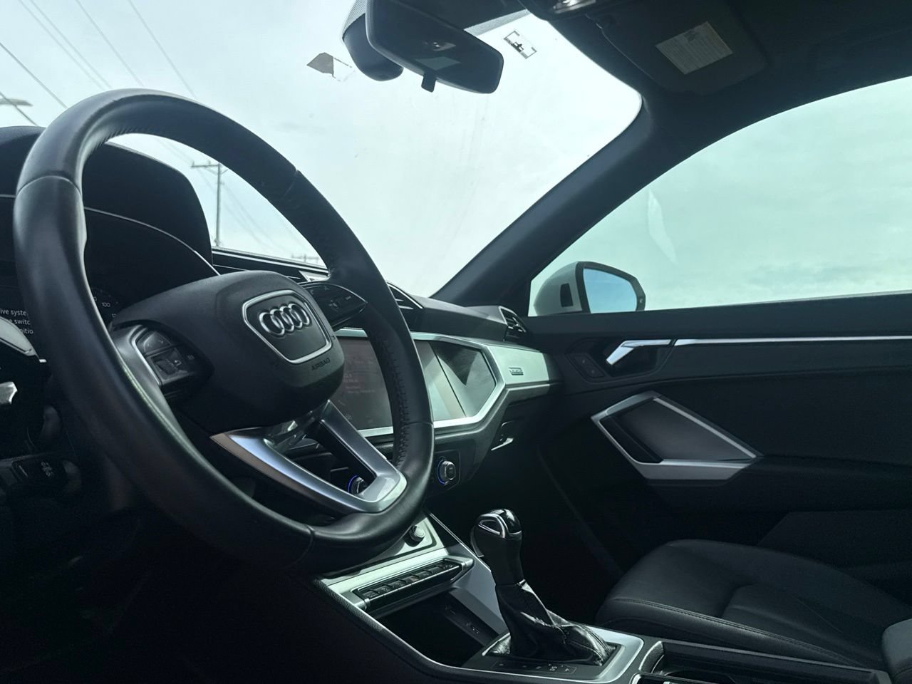 Used 2020 Audi Q3 2.0T Premium w/ Convenience Package AWD/4WD image 37