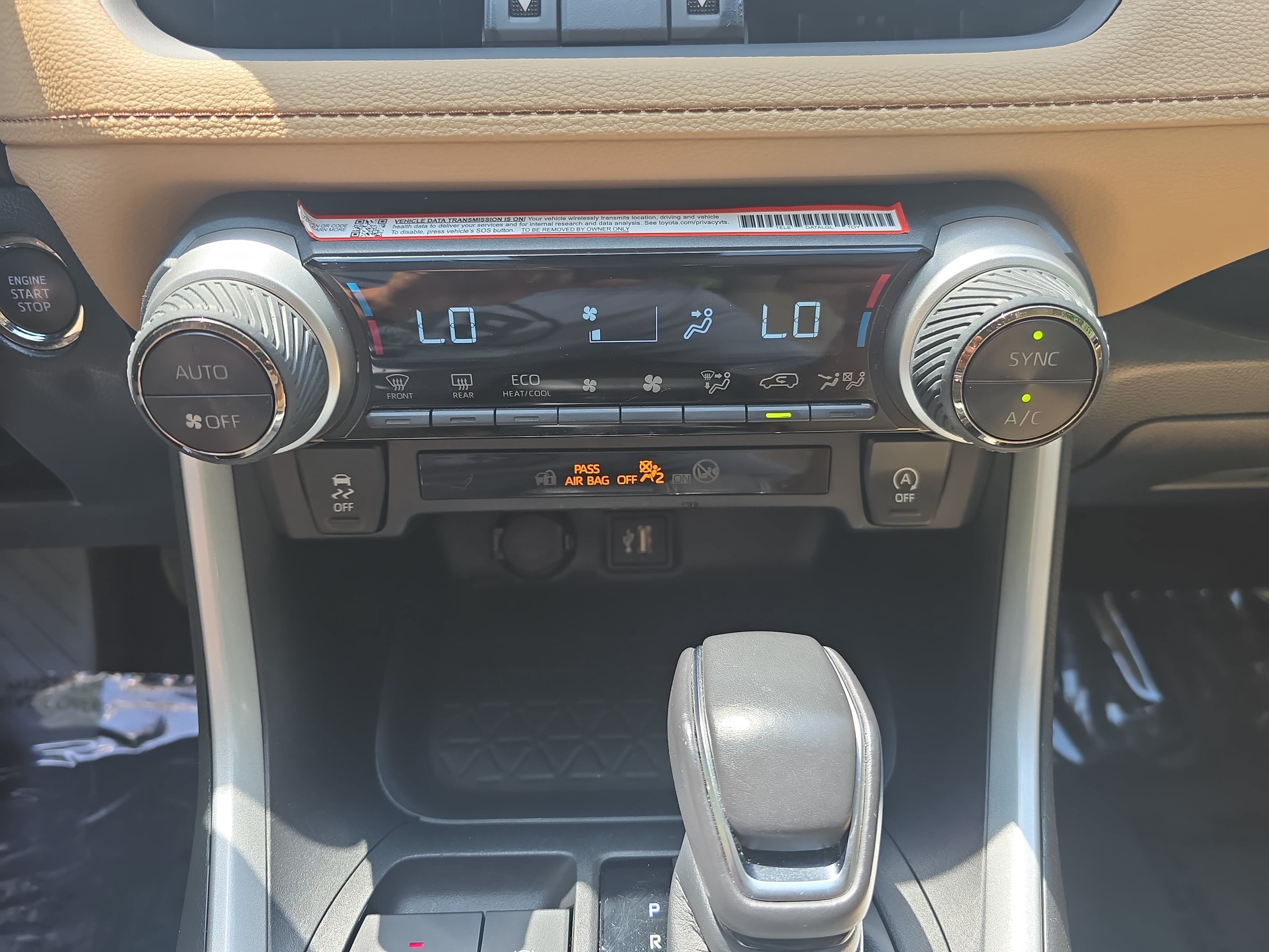 Used 2025 Toyota RAV4 XLE Premium FWD image 25
