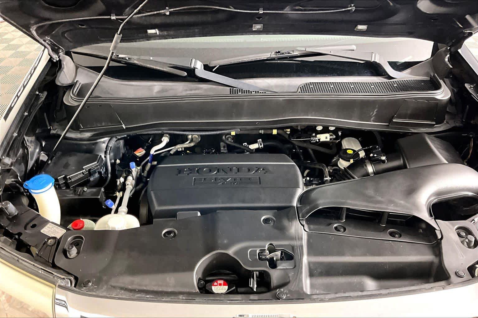 Used 2015 Honda Pilot Touring image 29