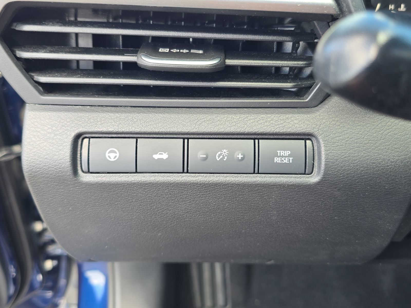 Used 2023 Nissan Altima 2.0 SR FWD image 22