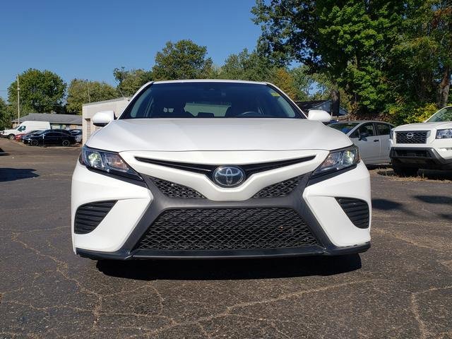 Used 2018 Toyota Camry SE image 10