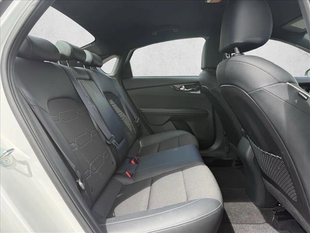 Used 2023 Kia Forte GT-Line image 18