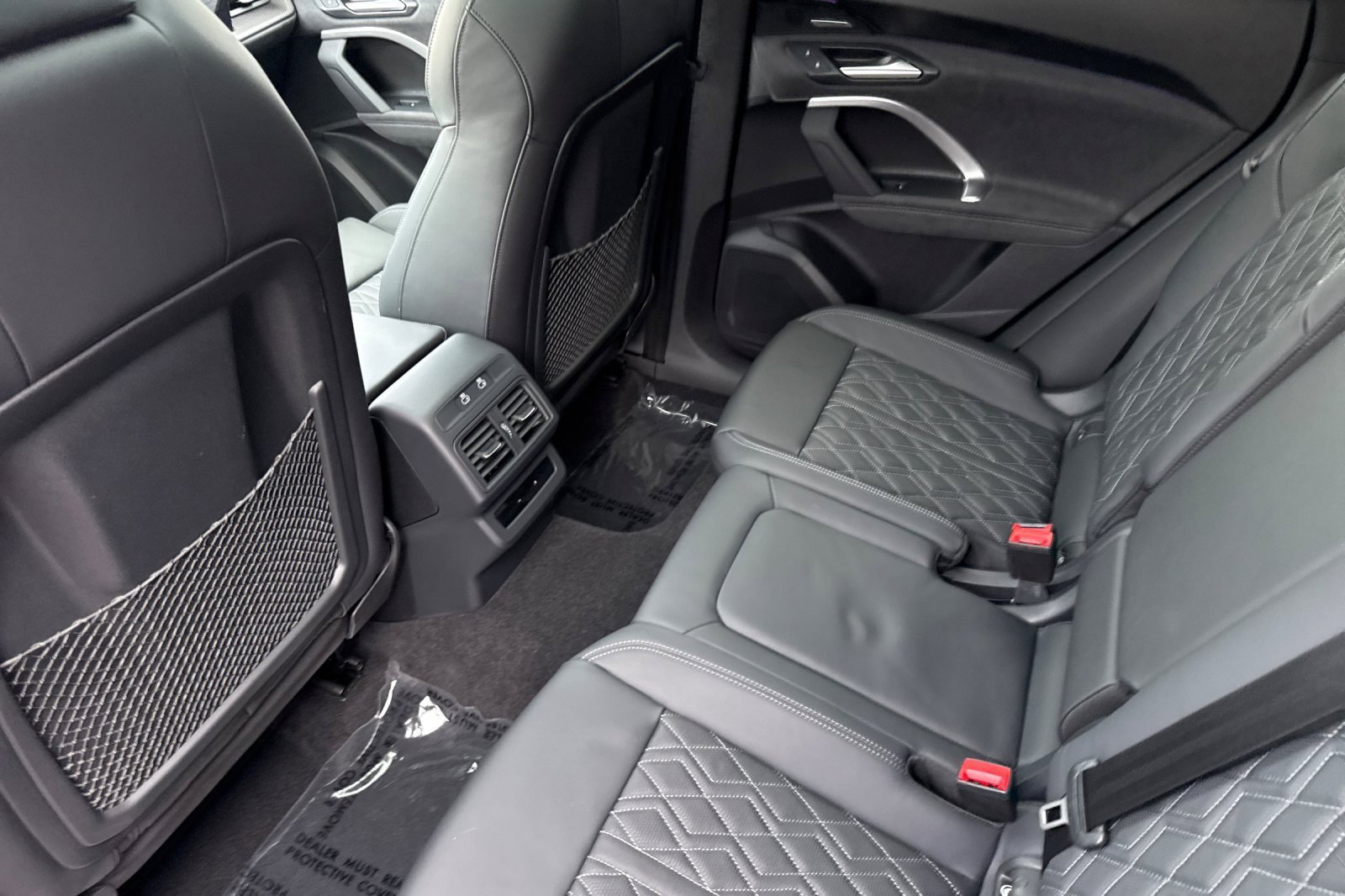 Used 2025 Audi SQ5 Premium Plus w/ Premium Plus Package image 11