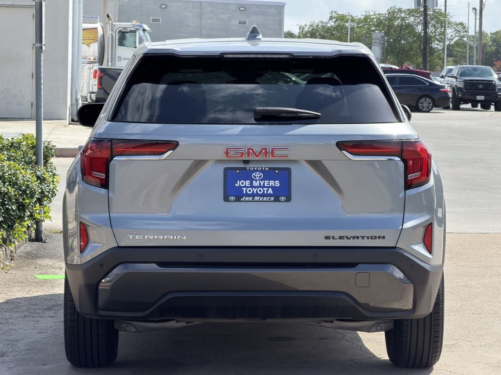 Used 2025 GMC Terrain Elevation FWD image 6