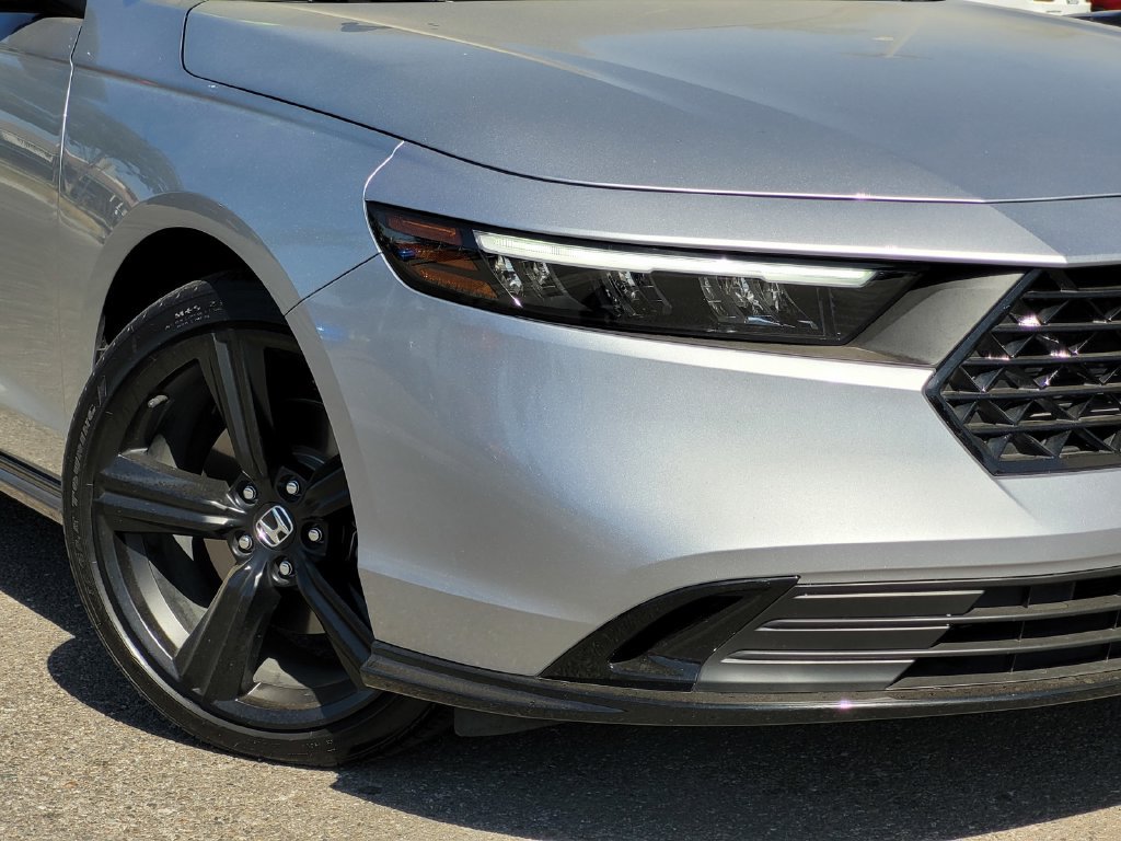 Used 2025 Honda Accord Sport image 4