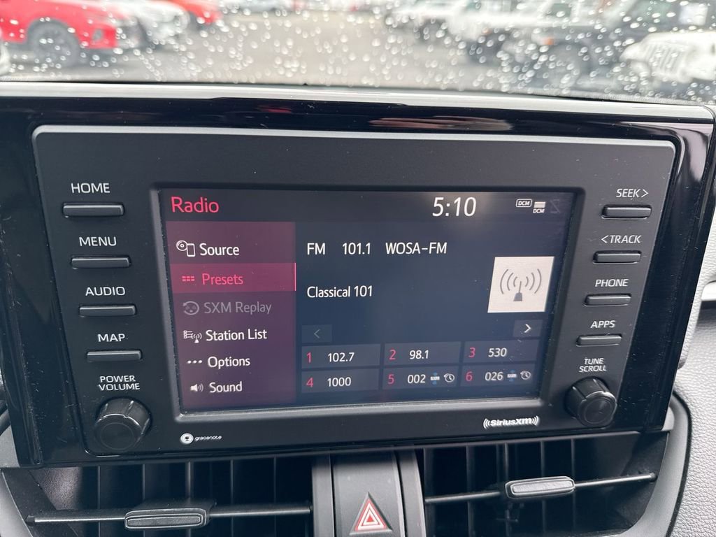 Used 2022 Toyota RAV4 XLE AWD/4WD image 16
