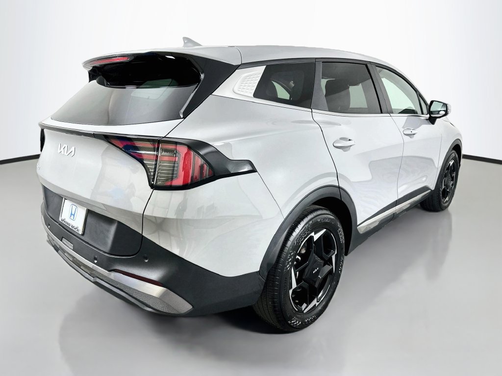Used 2026 Kia Sportage EX FWD image 5